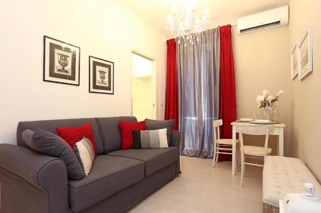 Dimora Frattina Hotel โรม ภายนอก รูปภาพ