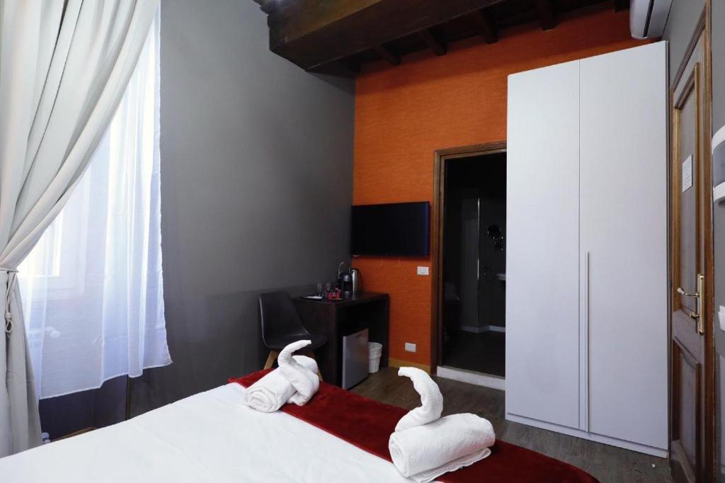 Dimora Frattina Hotel โรม ภายนอก รูปภาพ