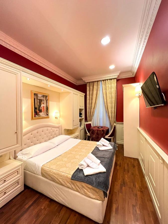 Dimora Frattina Hotel โรม ภายนอก รูปภาพ
