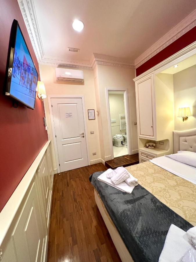 Dimora Frattina Hotel โรม ภายนอก รูปภาพ